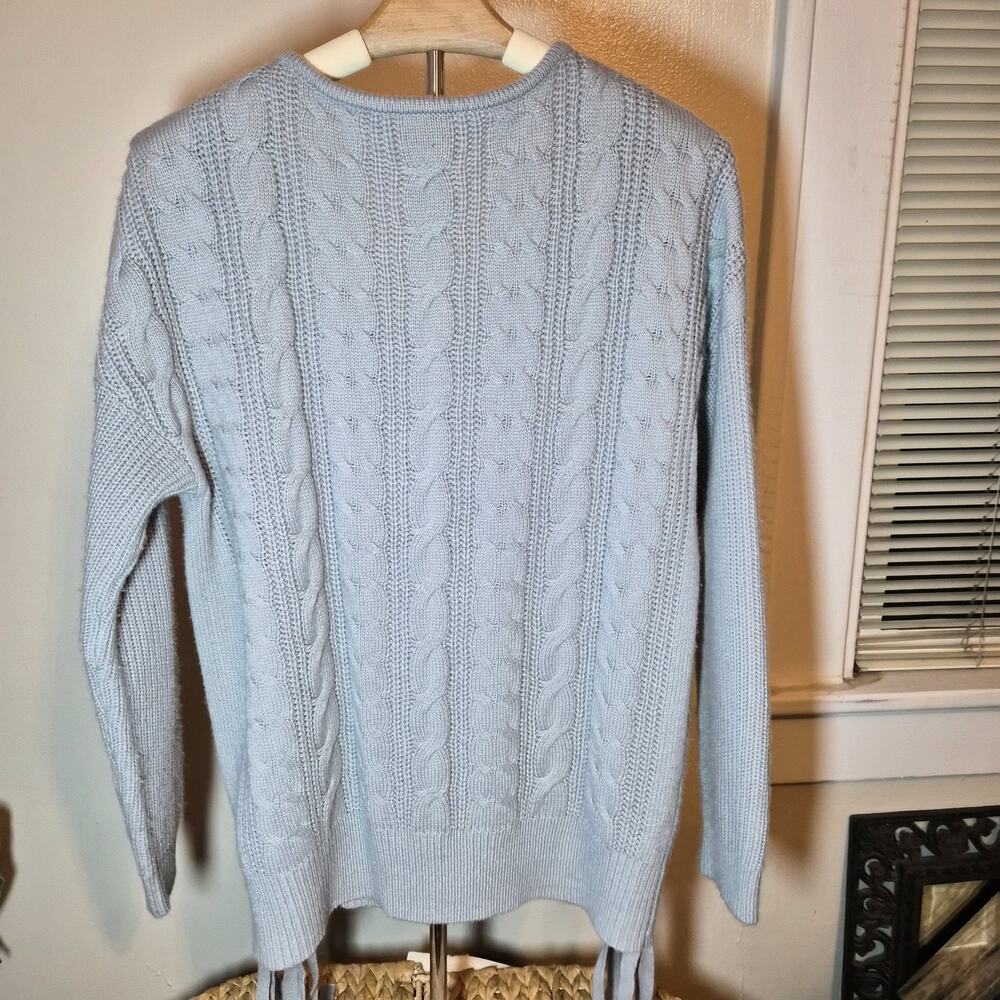 Grey Cable Knit V-neck‎ Sweater With Lace Up Ties - Picture 2 of 6